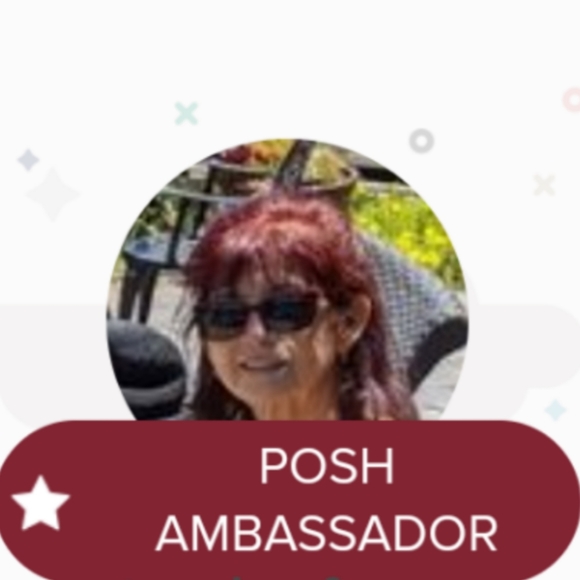 Meet your Posher, Debbie - Picture 2 of 16